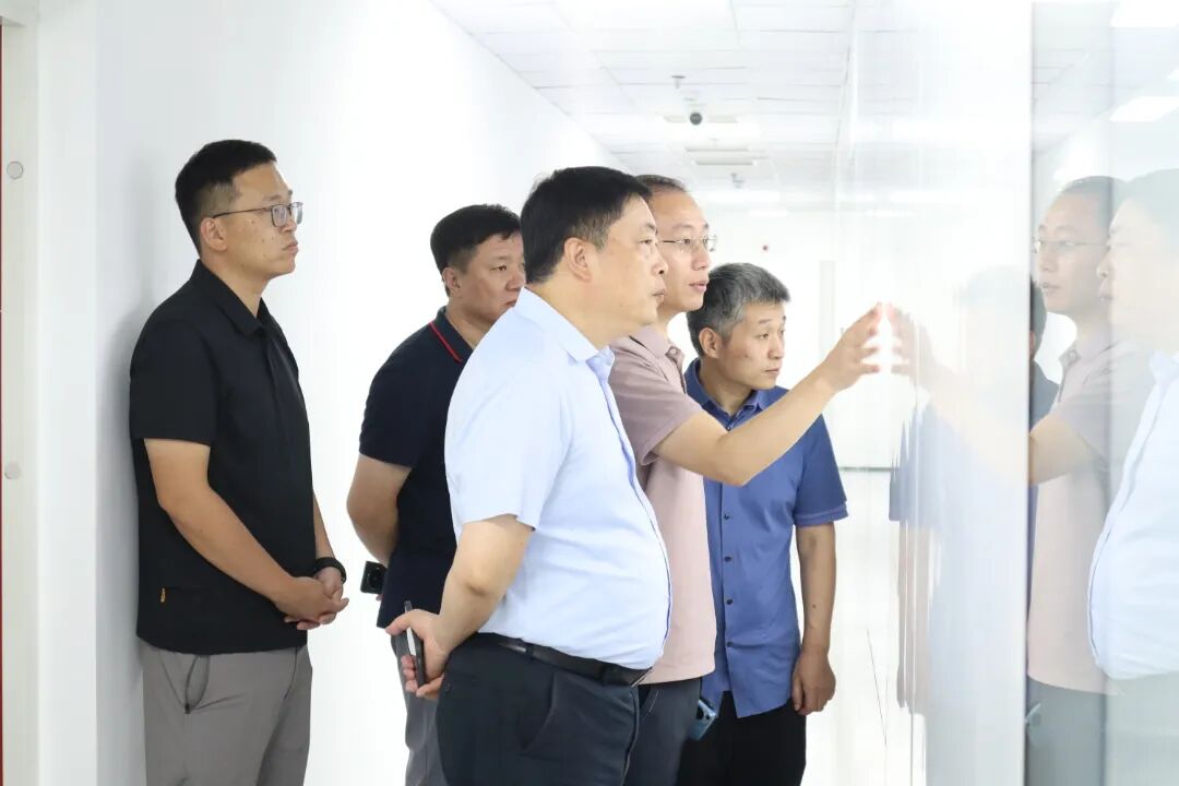 國家糧科院專家組蒞臨南京微測(cè)調(diào)研 國家糧科院專家組蒞臨南京微測(cè)調(diào)研